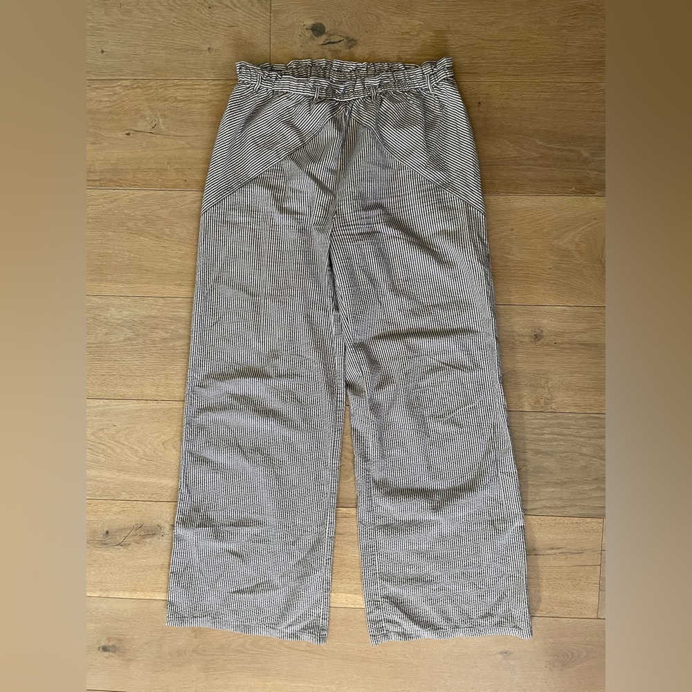Anthropologie 100% cotton seersucker wide leg pants - size medium